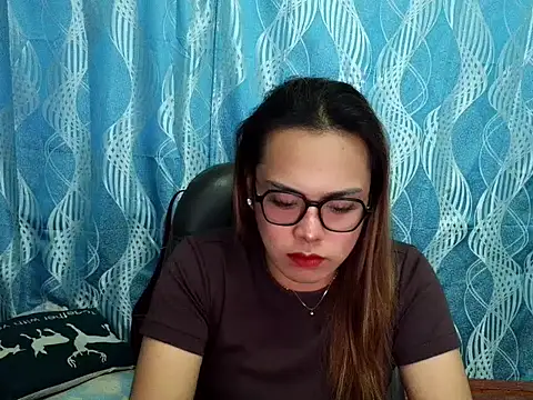 Snapshot of Your_PrettyGirlxxx chatting on 09/24/25, 12:25 Your PrettyGirlxxx online show from 09/24/25, 12:25