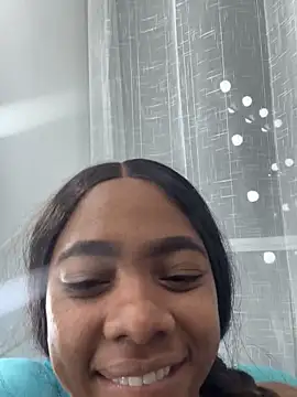 Snapshot of Niyirey1 chatting on 09/25/25, 01:31 Niyirey1 online show from 09/25/25, 01:31