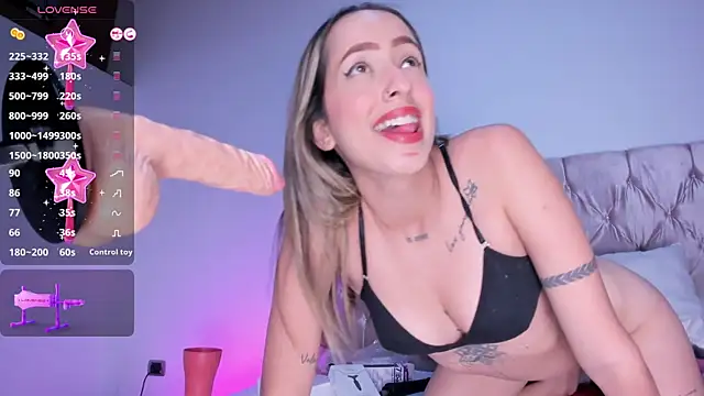 KloeePraga online show from 02/12/25, 02:45