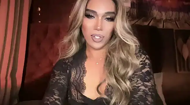 Snapshot of Lo_la_69 chatting on 01/12/25, 06:59 Lo la 69 online show from 01/12/25, 06:59