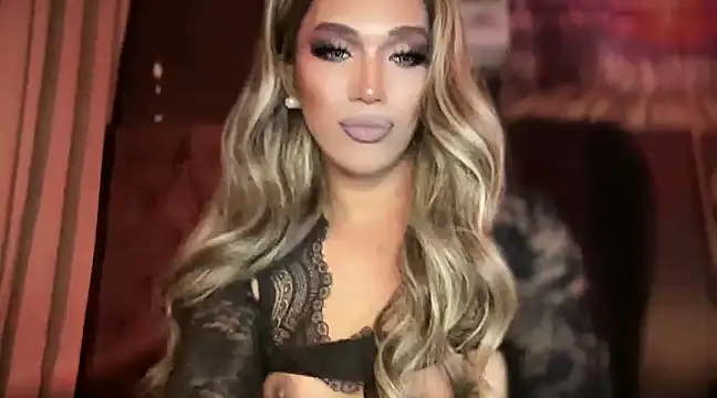 Snapshot of Lo_la_69 chatting on 01/24/25, 06:35 Lo la 69 online show from 01/24/25, 06:35