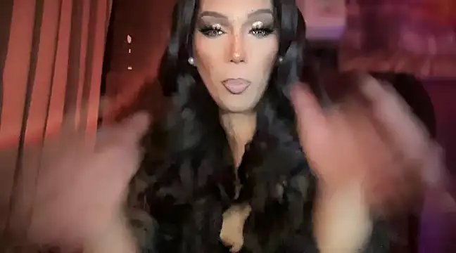 Snapshot of Lo_la_69 chatting on 02/23/25, 03:35 Lo la 69 online show from 02/23/25, 03:35