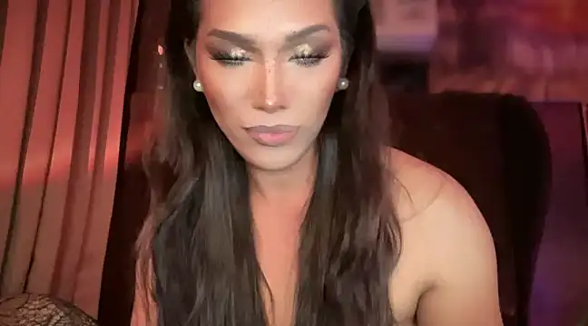 Snapshot of Lo_la_69 chatting on 02/23/25, 06:39 Lo la 69 online show from 02/23/25, 06:39