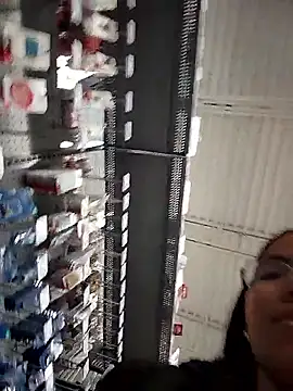 Snapshot of SheenaBrooke chatting on 10/29/25, 07:48 SheenaBrooke online show from 10/29/25, 07:48