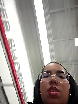 Snapshot of SheenaBrooke chatting on 10/30/25, 07:25 SheenaBrooke online show from 10/30/25, 07:25