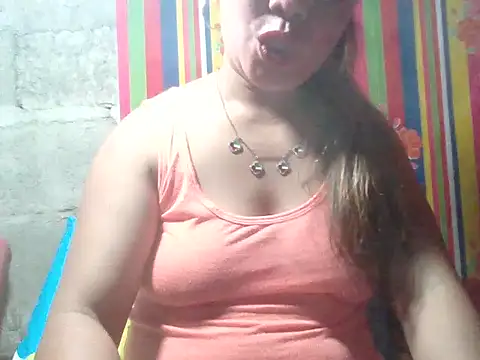 Snapshot of HungryPussypinayX chatting on 11/21/25, 01:10 HungryPussypinayX online show from 11/21/25, 01:10