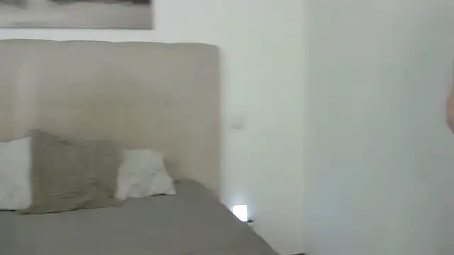 Snapshot of PetersEmily chatting on 03/14/25, 12:43 PetersEmily online show from 03/14/25, 12:43