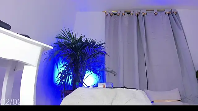 Snapshot of Coral_Princex chatting on 02/03/25, 12:47 Coral Princex online show from 02/03/25, 12:47