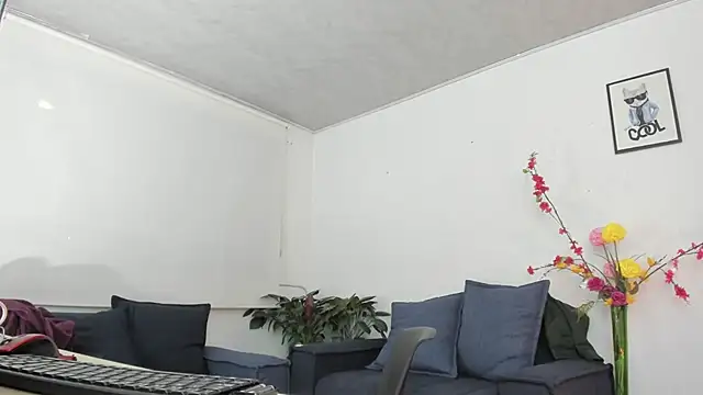 alicia rouusel online show from 11/05/25, 12:32