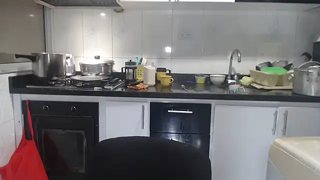 kateleyagrey online show from 10/08/25, 12:03