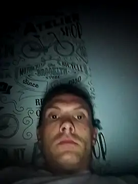 liderek83 online show from 11/04/25, 03:05