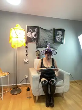 Savvanahh online show from 10/23/25, 10:58