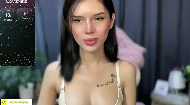 Snapshot of Lawasita48 chatting on 02/04/25, 03:26 Lawasita48 online show from 02/04/25, 03:26