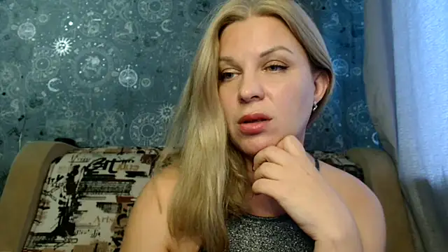 BlondeFox online show from 10/07/25, 04:20