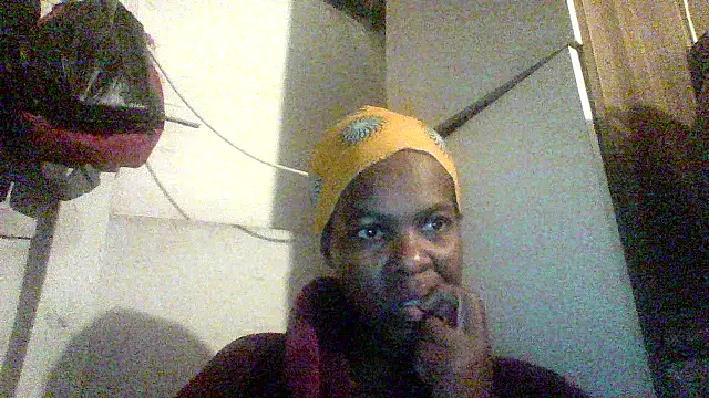 Snapshot of hairybushpussyxx1 chatting on 11/06/25, 01:39 hairybushpussyxx1 online show from 11/06/25, 01:39