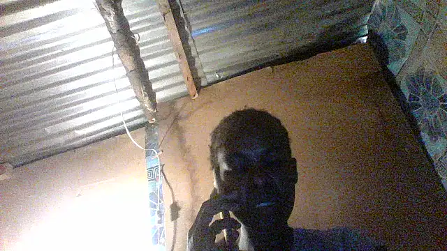 Snapshot of hairybushpussyxx1 chatting on 12/03/25, 09:18 hairybushpussyxx1 online show from 12/03/25, 09:18