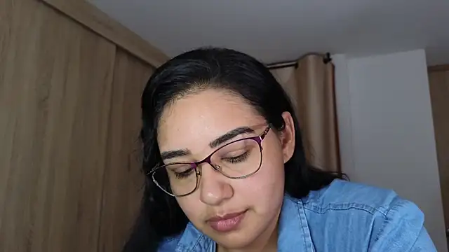 Snapshot of _anastasia chatting on 01/30/25, 10:08 anastasia online show from 01/30/25, 10:08