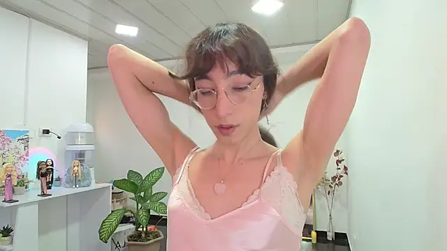 Snapshot of NicoleCortez chatting on 02/04/25, 11:49 NicoleCortez online show from 02/04/25, 11:49