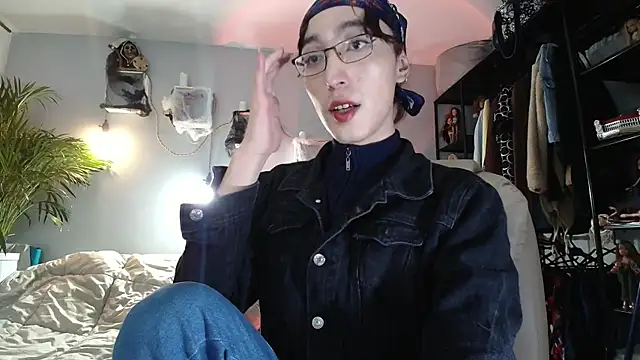 NicoleCortez online show from 11/20/25, 02:23