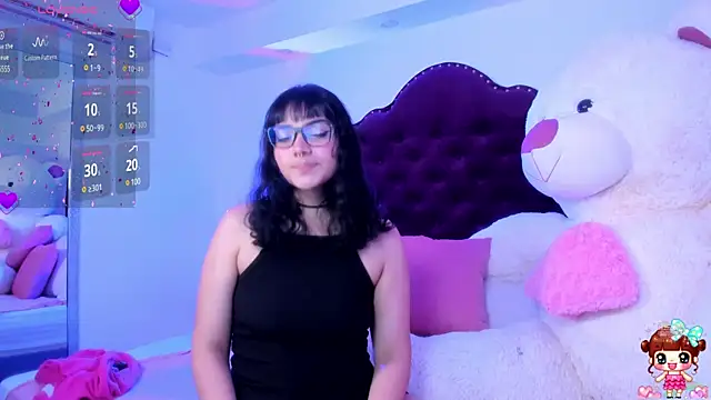 Snapshot of lucyycy chatting on 01/20/25, 04:43 lucyycy online show from 01/20/25, 04:43