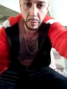 Snapshot of LoGaNfree88 chatting on 12/15/24, 04:04 LoGaNfree88 online show from 12/15/24, 04:04