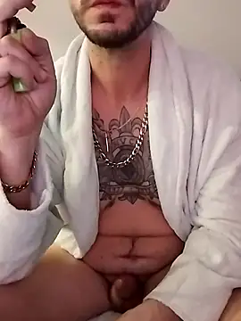 Snapshot of LoGaNfree88 chatting on 03/01/25, 07:37 LoGaNfree88 online show from 03/01/25, 07:37