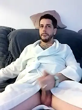 Snapshot of LoGaNfree88 chatting on 03/21/25, 03:01 LoGaNfree88 online show from 03/21/25, 03:01