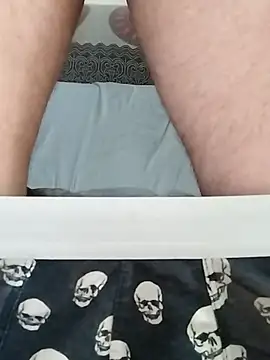 Snapshot of LoGaNfree88 chatting on 11/01/25, 07:54 LoGaNfree88 online show from 11/01/25, 07:54