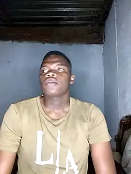 Snapshot of Ellonson chatting on 01/03/25, 10:40 Ellonson online show from 01/03/25, 10:40