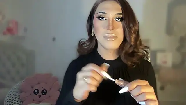 Snapshot of Ts_glamxxxx chatting on 10/12/25, 01:26 Ts glamxxxx online show from 10/12/25, 01:26