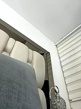 ALISSON FOXXX1 online show from 10/18/25, 04:41