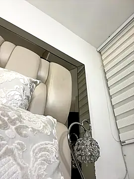 ALISSON FOXXX1 online show from 11/19/25, 10:54