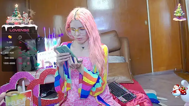 Snapshot of Skinygirl chatting on 01/18/25, 01:52 Skinygirl online show from 01/18/25, 01:52