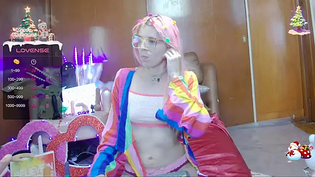 Snapshot of Skinygirl chatting on 01/27/25, 04:20 Skinygirl online show from 01/27/25, 04:20