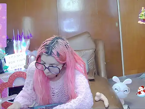 Snapshot of Skinygirl chatting on 09/09/25, 12:10 Skinygirl online show from 09/09/25, 12:10