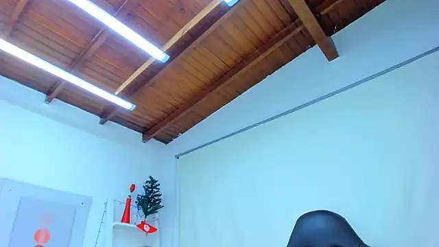 AlessiaMarcu- online show from 12/04/24, 10:57