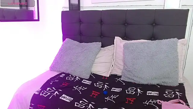 vaness weet online show from 10/23/25, 07:23