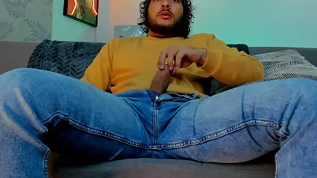 tuyo1995 online show from 10/24/25, 12:34