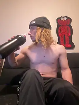 trippyski online show from 01/01/25, 08:56