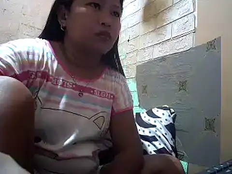 Snapshot of sweethotmom chatting on 12/18/24, 11:40 sweethotmom online show from 12/18/24, 11:40