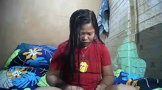 Snapshot of sweethotmom chatting on 02/06/25, 07:35 sweethotmom online show from 02/06/25, 07:35