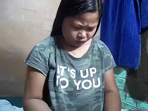 Snapshot of sweethotmom chatting on 02/11/25, 07:05 sweethotmom online show from 02/11/25, 07:05