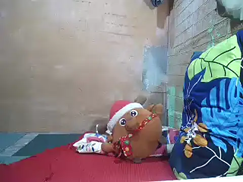 Snapshot of sweethotmom chatting on 03/12/25, 10:50 sweethotmom online show from 03/12/25, 10:50