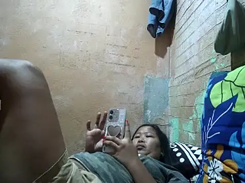 Snapshot of sweethotmom chatting on 03/14/25, 07:48 sweethotmom online show from 03/14/25, 07:48