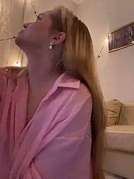 Lady  Maria online show from 10/15/25, 03:56