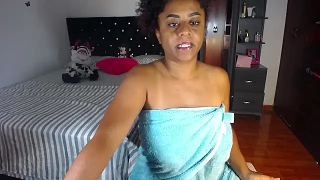 Snapshot of BellaKarla chatting on 09/16/25, 08:54 BellaKarla online show from 09/16/25, 08:54