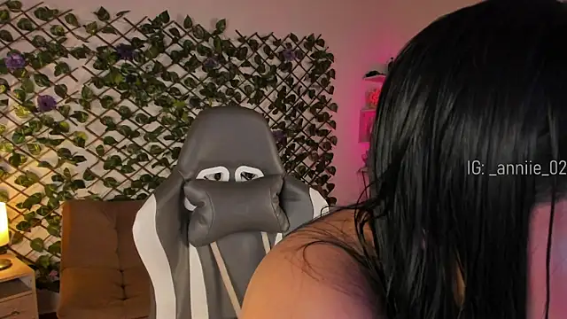 annie barozzi online show from 01/08/25, 01:31