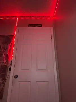 Snapshot of Cutiepiespanks chatting on 10/26/25, 06:58 Cutiepiespanks online show from 10/26/25, 06:58