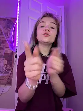 Snapshot of Cutiepiespanks chatting on 11/03/25, 07:26 Cutiepiespanks online show from 11/03/25, 07:26