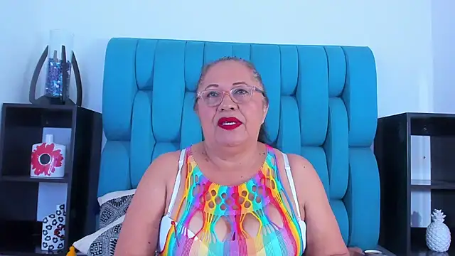 Keira Lennox online show from 02/12/25, 12:44